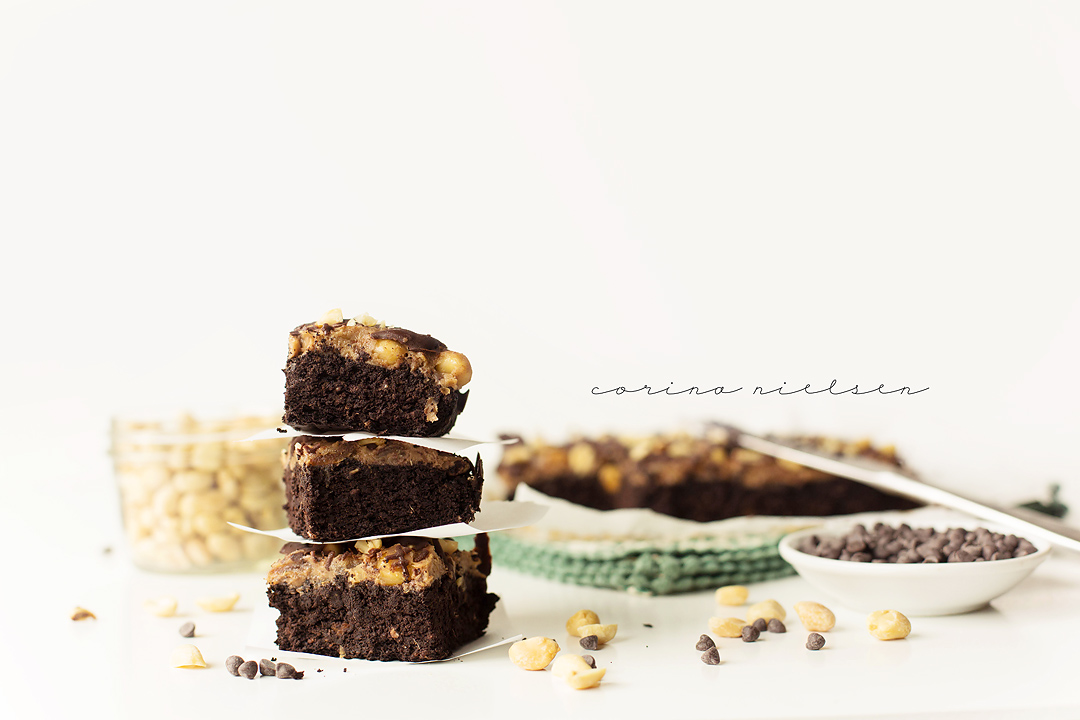 Corina Nielsen- Live Fit Snickers Brownies 1