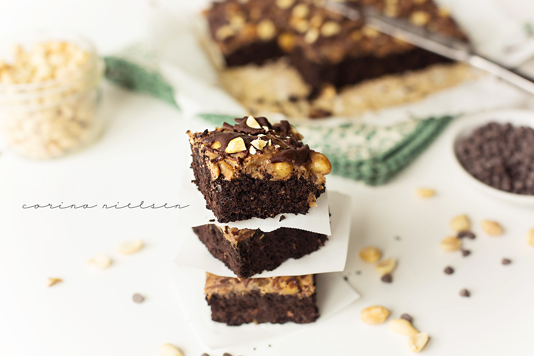 Corina Nielsen- Live Fit Snickers Brownies 2