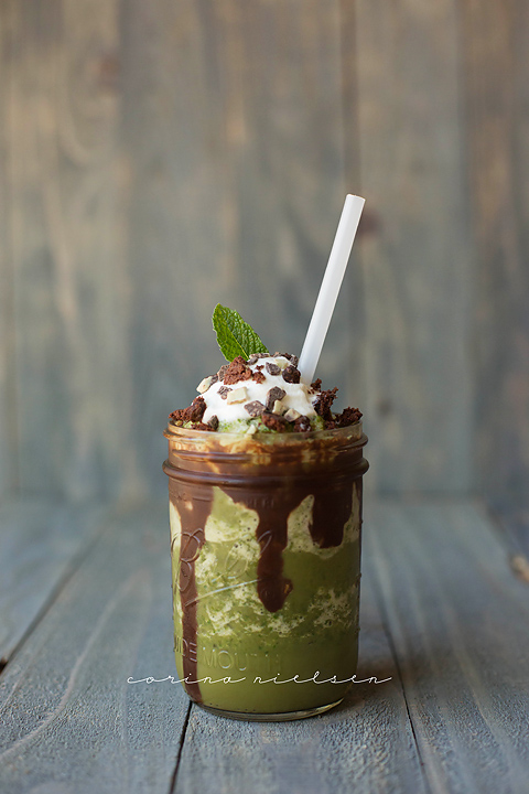 Corina Nielsen- Mint Brownie Smoothie-1