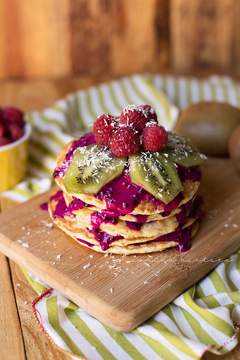 Corina Nielsen- Coconut Pitaya Pancakes- 1