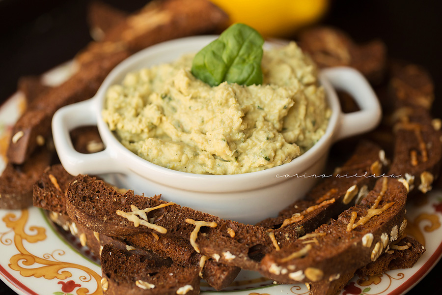 Corina Nielsen- Lemon Basil Hummus & Protein Bagel Chips-1