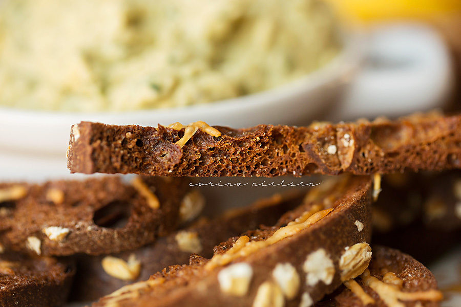 Corina Nielsen- Lemon Basil Hummus & Protein Bagel Chips-5