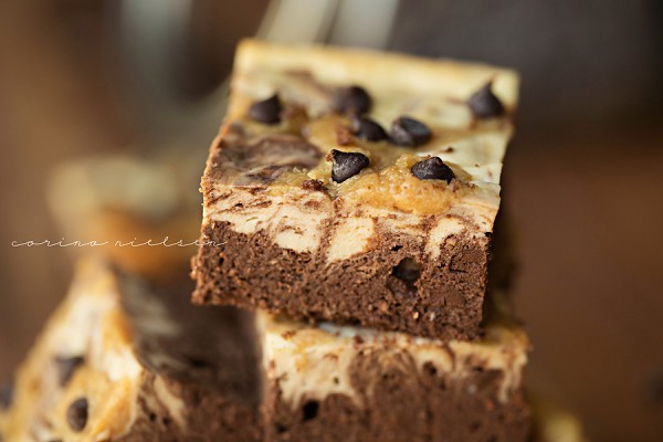 Healthy White Chocolate Peanut Butter Cheesecake Swirl Brownies: Corina ...