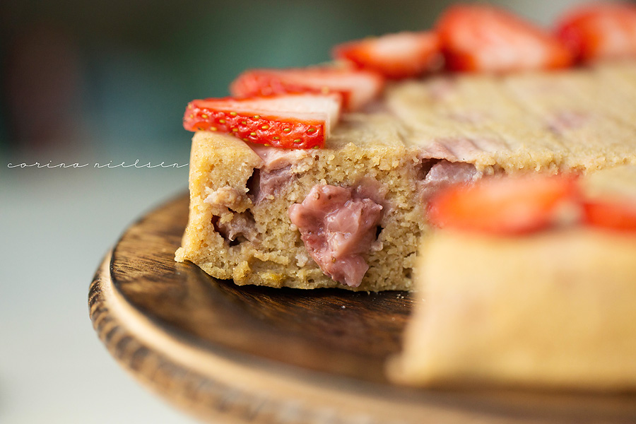 Corina Nielsen- Strawberry Yogurt Cake-3