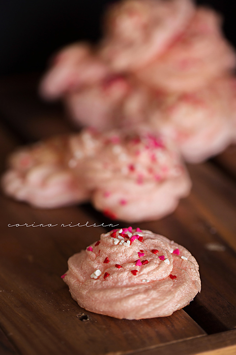 Corina Nielsen- Strawberry Meringues-1