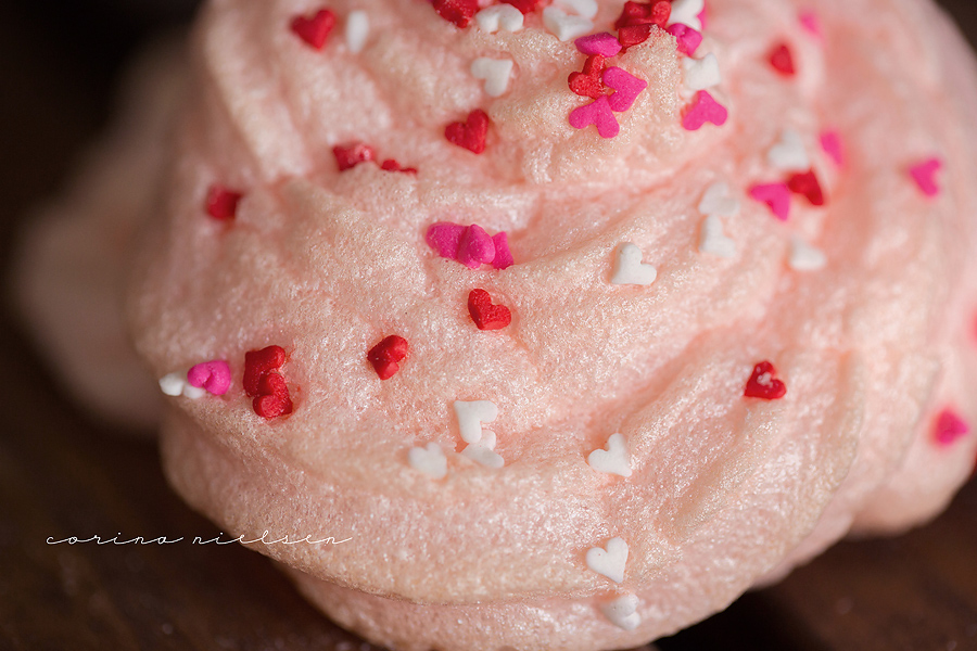 Corina Nielsen- Strawberry Meringues-6