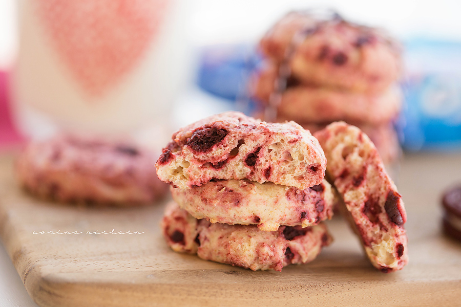 Corina Nielsen- Red Velvet Oreo Cream Cheese Cookies-4