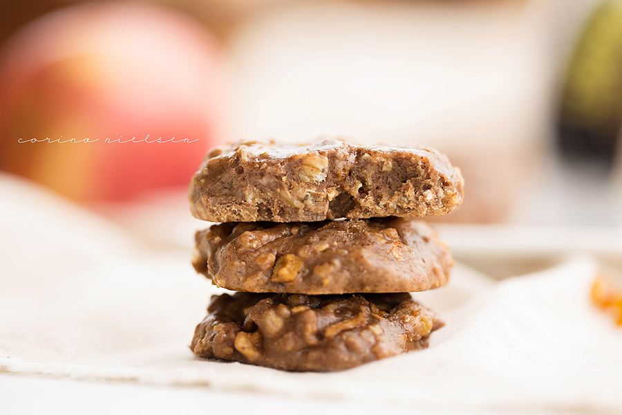 Corina Nielsen- Apple Spice Oatmeal Blondie Cookies-9