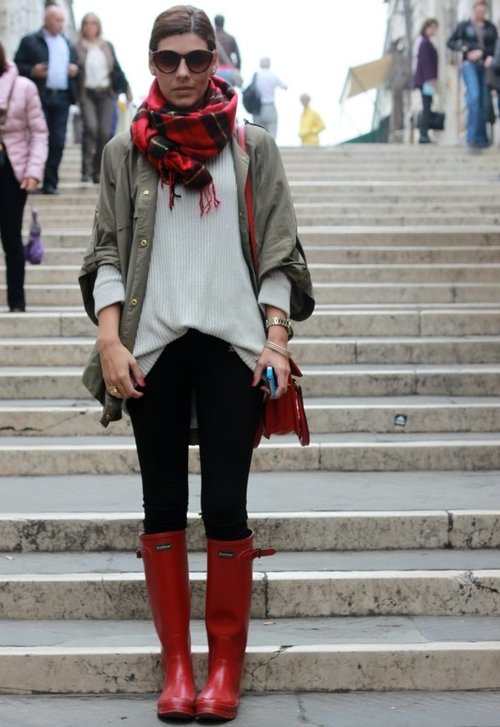 red hunter rain boots outfits