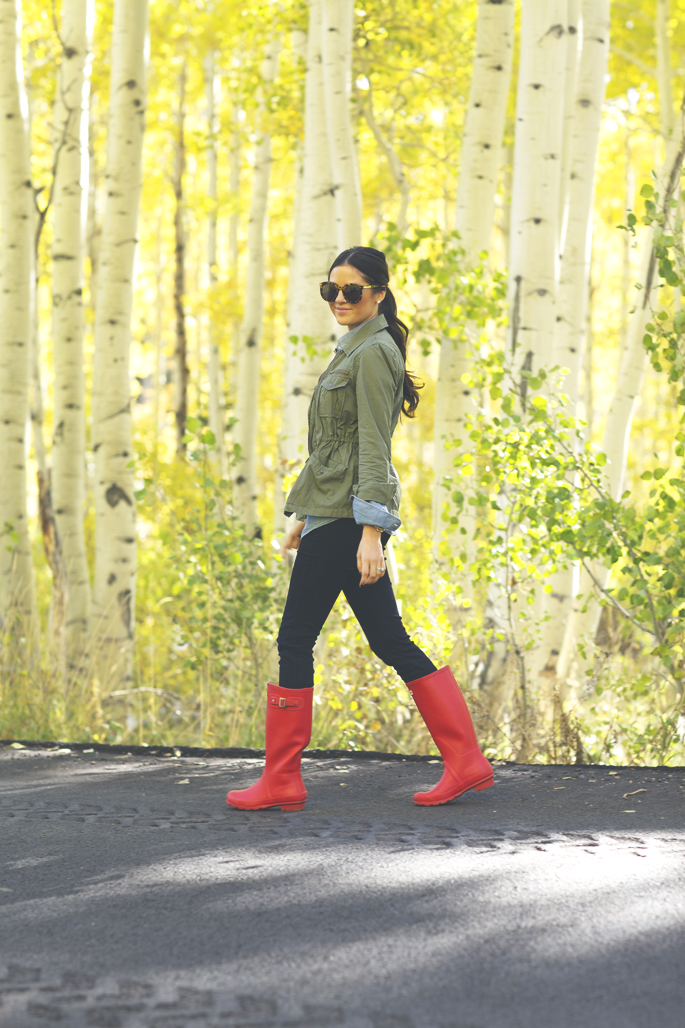 red rain boots outfit