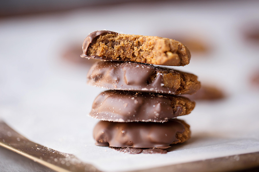 CHOCOLATE DIPPED PEANUT BUTTER COOKIES