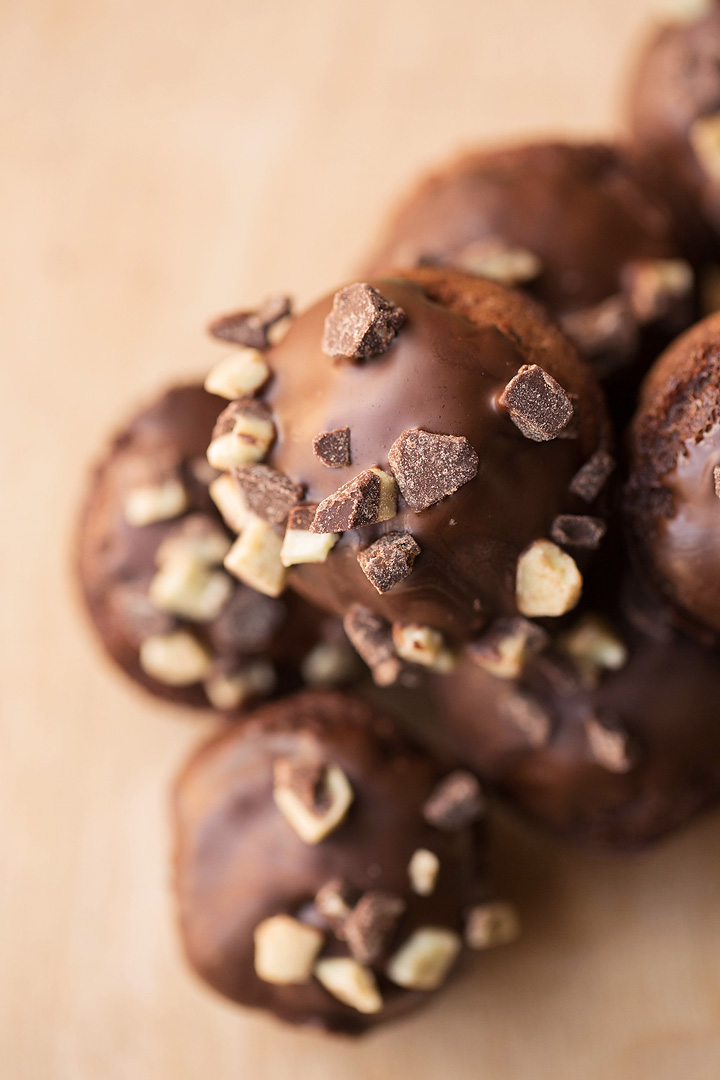 Mint Chocolate Protein Cake Pops