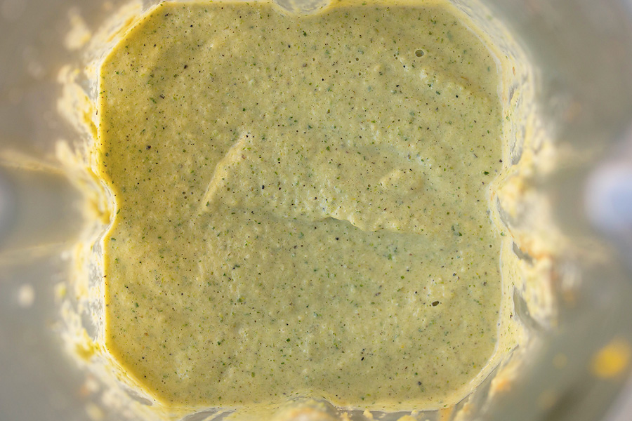 Keto Garlic Zucchini Hummus