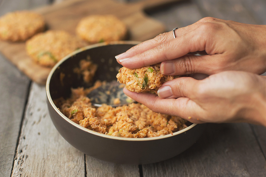 Keto Salmon Cakes