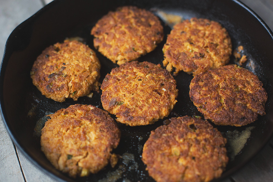 Keto Salmon Cakes